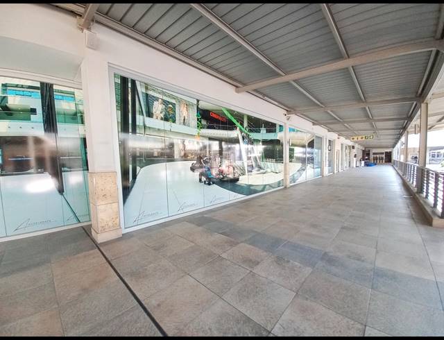 1,062M² RETAIL TO LET IN FOURWAYS